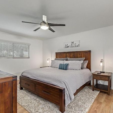 New Remodeled Home On Golf Course Mesa Exterior photo